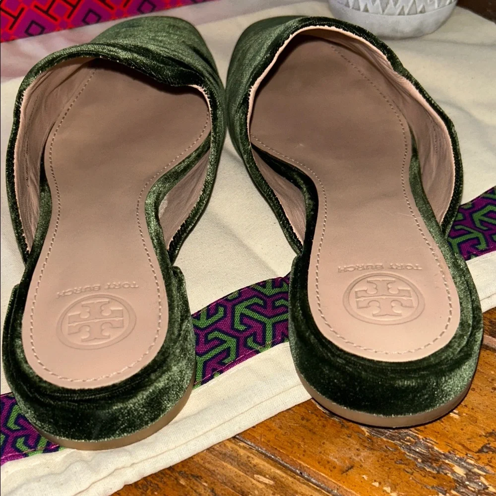 Tory Burch Carlotta Slide Velvet Dark Green Mules
